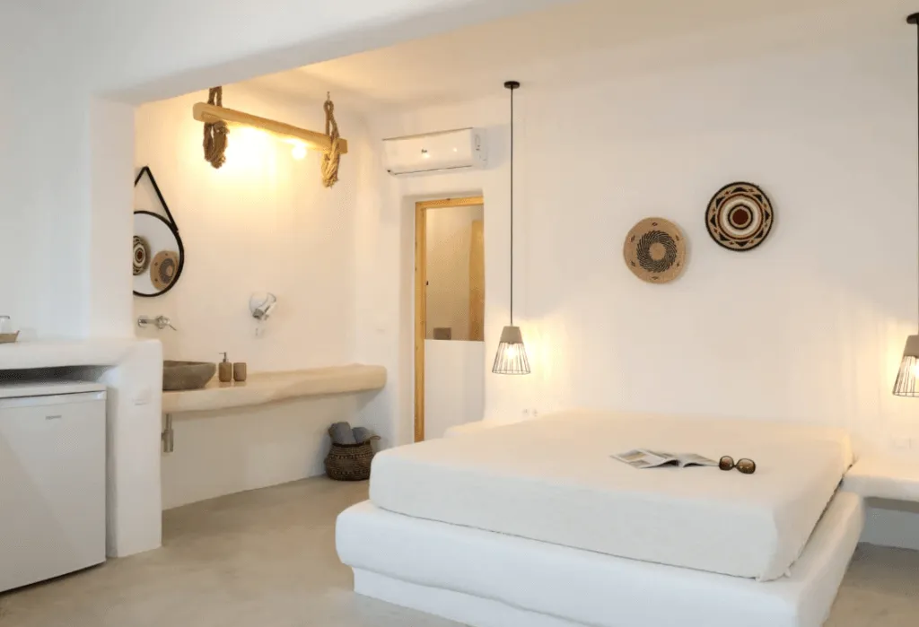 Earthly junior suite